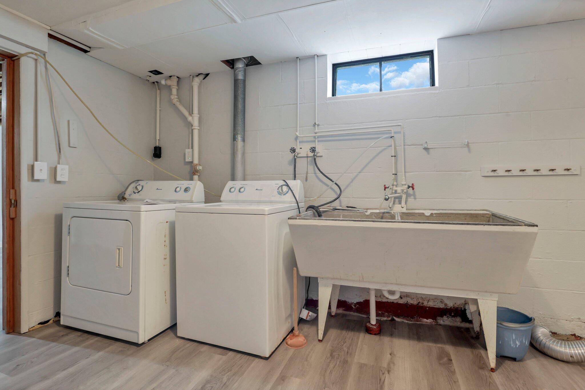 1865 Inchcliff Road Upper Arlington, OH 43221 - Photo 40 of 44 Utility Room in Basement