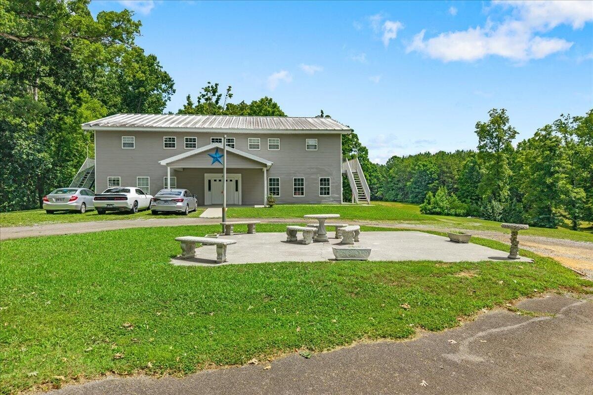 359 Co Road Etowah, TN 37331 - Photo 2 of 53