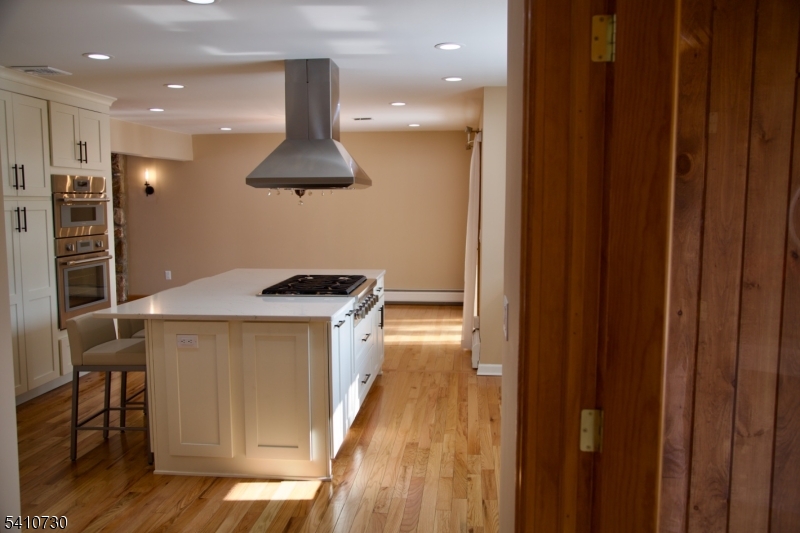 2 Edith Court East Hanover, NJ 07936 - Photo 12 of 46