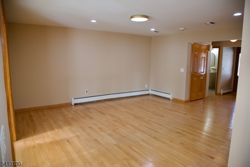 2 Edith Court East Hanover, NJ 07936 - Photo 14 of 46