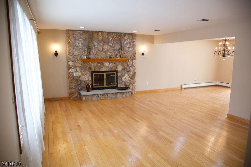 2 Edith Court East Hanover, NJ 07936 - Photo 20 of 46