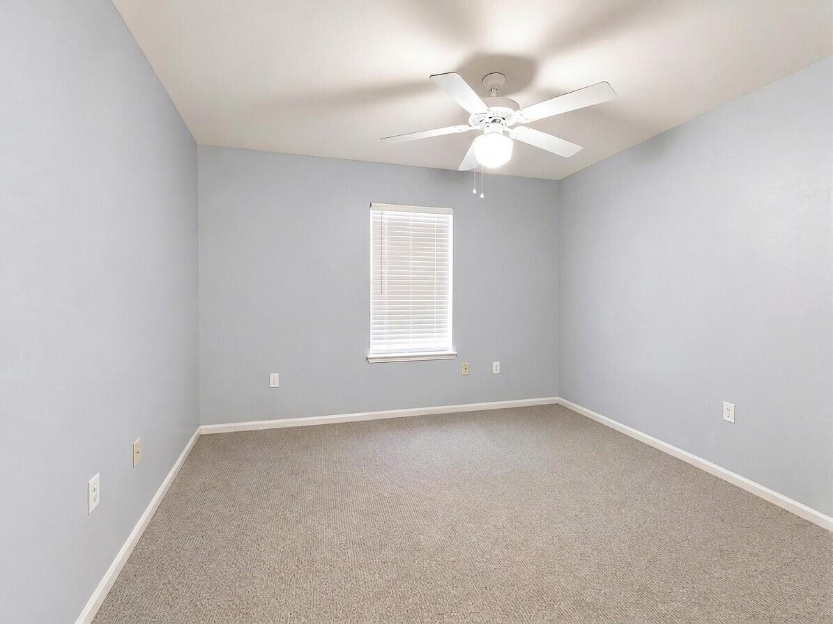 1014 Airport Road, Unit 121 Destin, FL 32541 - Photo 18 of 24 13-interior_bedroom_2_1