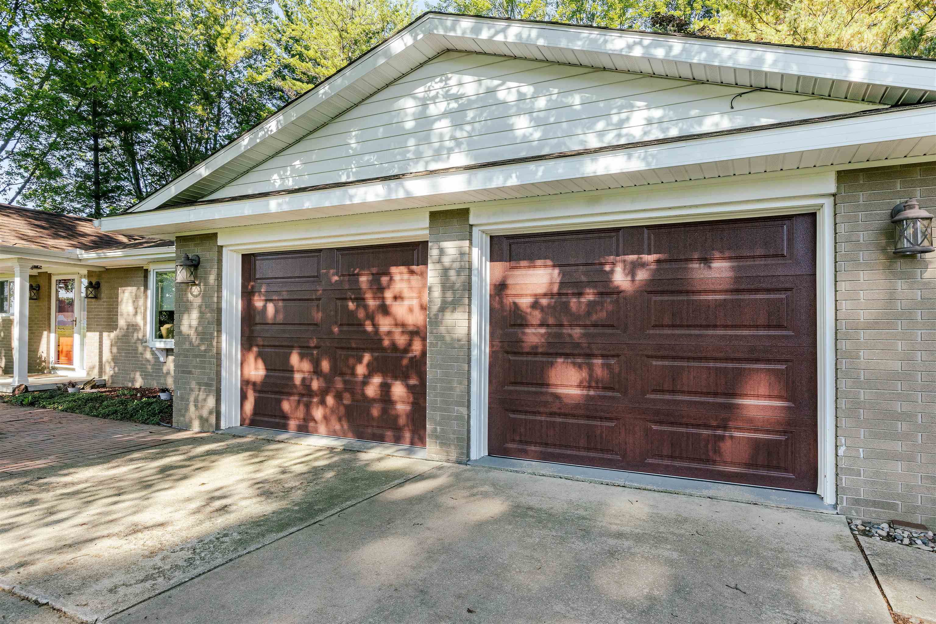 6765 North Gleaner Road Freeland, MI 48623 - Photo 5 of 61