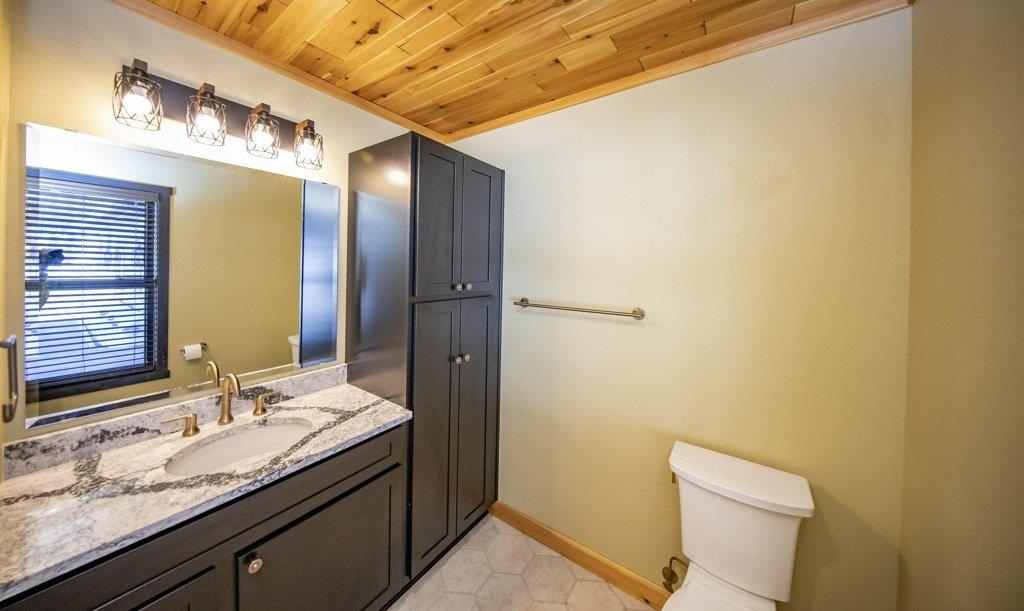 176 Sunset Shores Road Iron River, MI 49935 - Photo 7 of 64