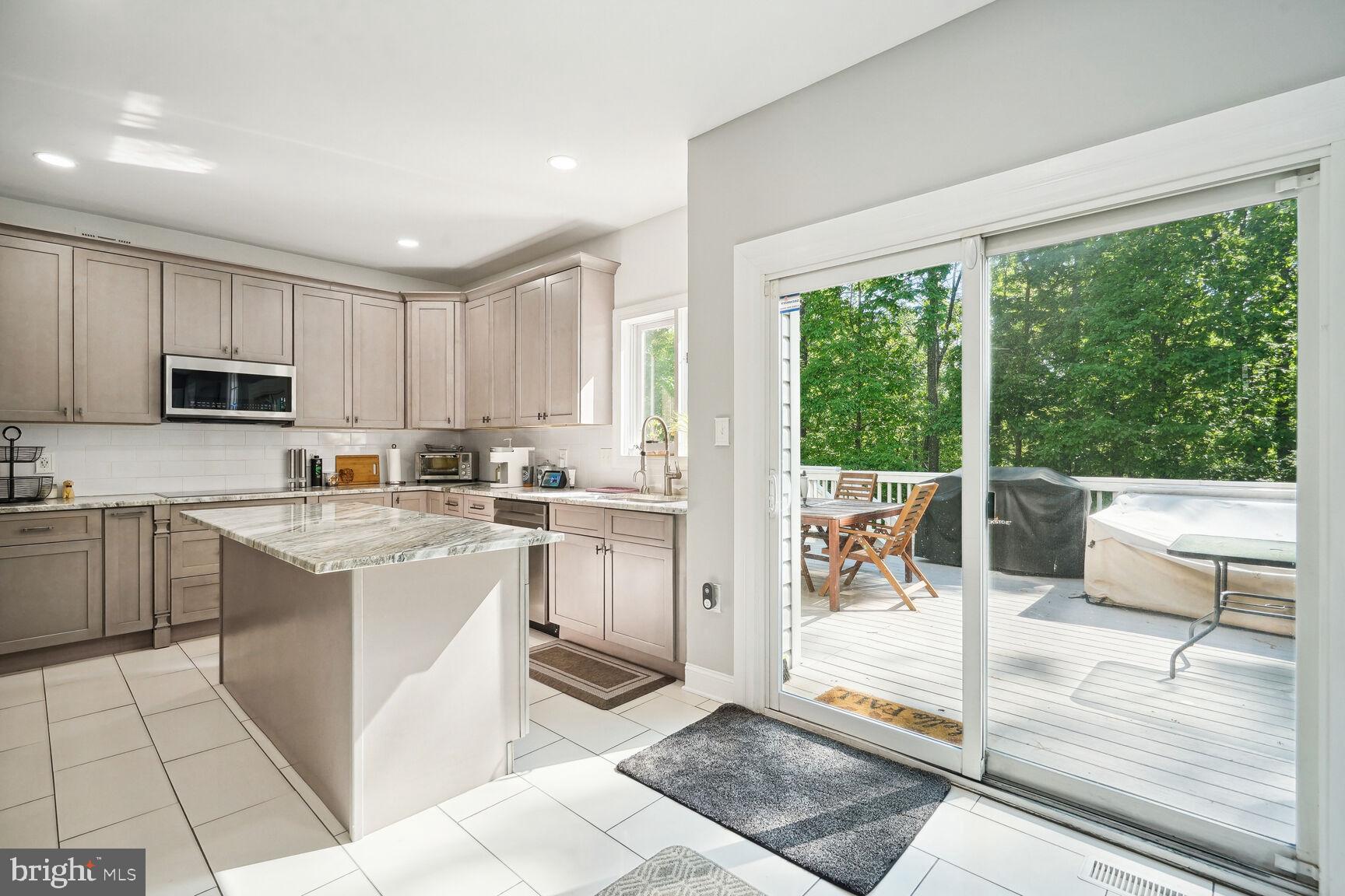 9502 Vinnia Court Manassas, VA 20110 - Photo 16 of 50