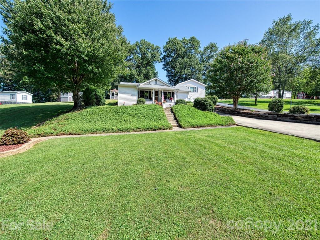 33 Newfound Road Asheville, NC 28806 - Photo 2 of 48 Gallery Image 2