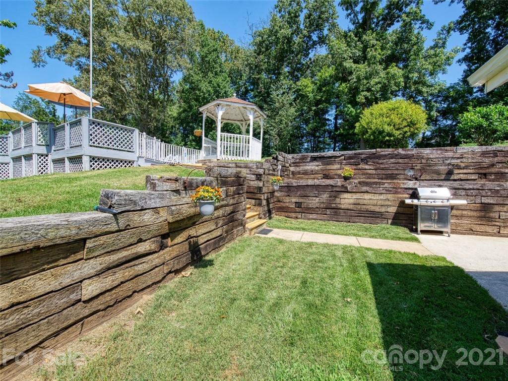 33 Newfound Road Asheville, NC 28806 - Photo 25 of 48 Gallery Image 25