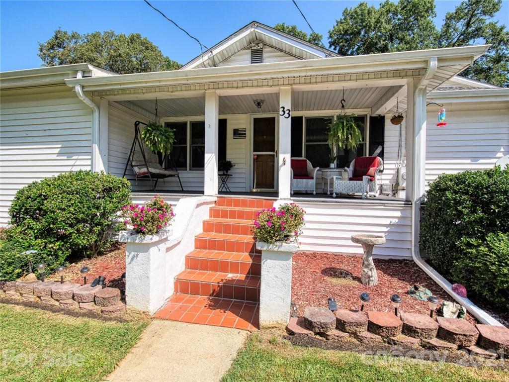 33 Newfound Road Asheville, NC 28806 - Photo 4 of 48 Gallery Image 4