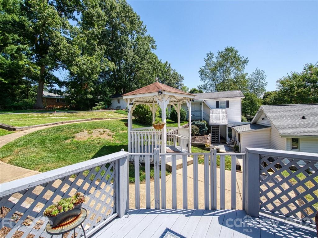 33 Newfound Road Asheville, NC 28806 - Photo 32 of 48 Gallery Image 32