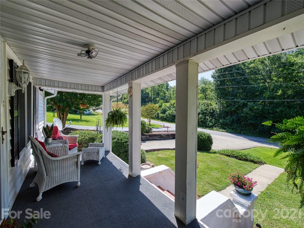 33 Newfound Road Asheville, NC 28806 - Photo 5 of 48 Gallery Image 5