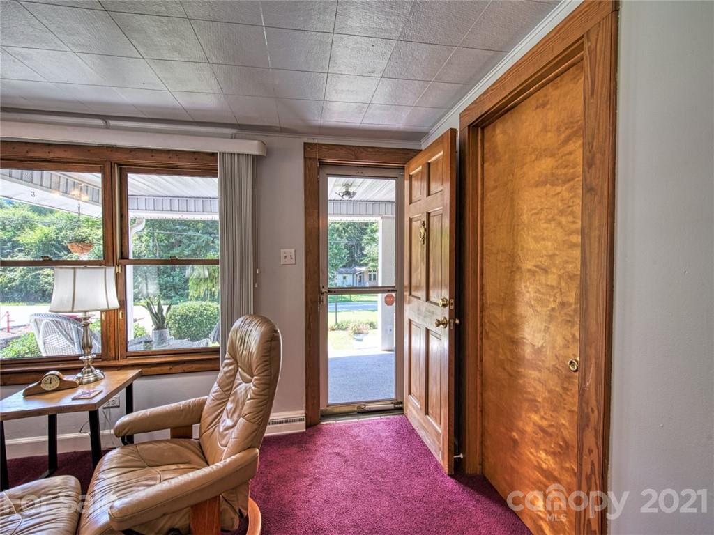 33 Newfound Road Asheville, NC 28806 - Photo 6 of 48 Gallery Image 6