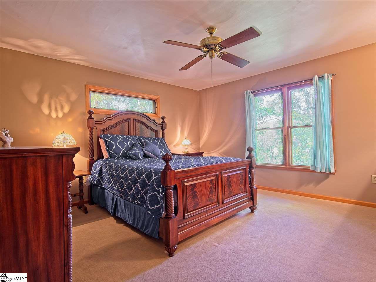 206 Hunters Ridge Pickens, SC 29671 - Photo 13 of 34