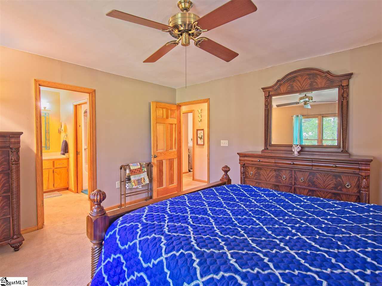 206 Hunters Ridge Pickens, SC 29671 - Photo 18 of 34