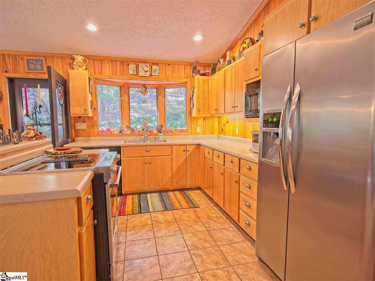 206 Hunters Ridge Pickens, SC 29671 - Photo 7 of 34