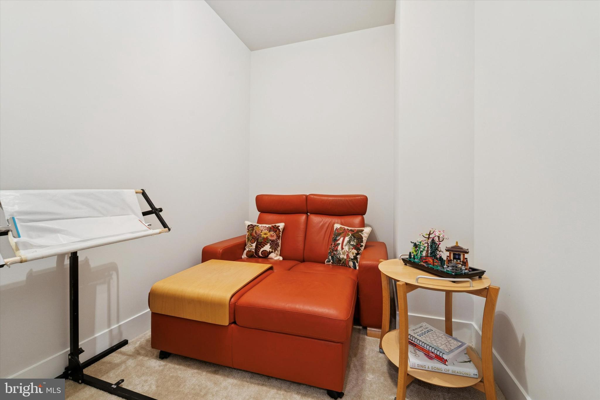 658 Levering Street Blue Bell, PA 19422 - Photo 32 of 38 a bed room with a bed and a lamp