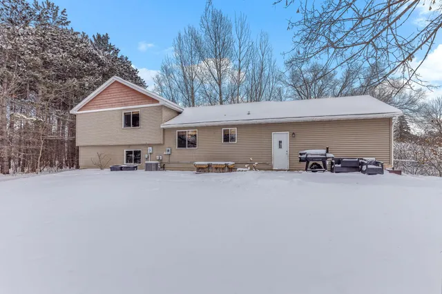 $354,900 | 38610 Grand Avenue, North Branch, MN 55056