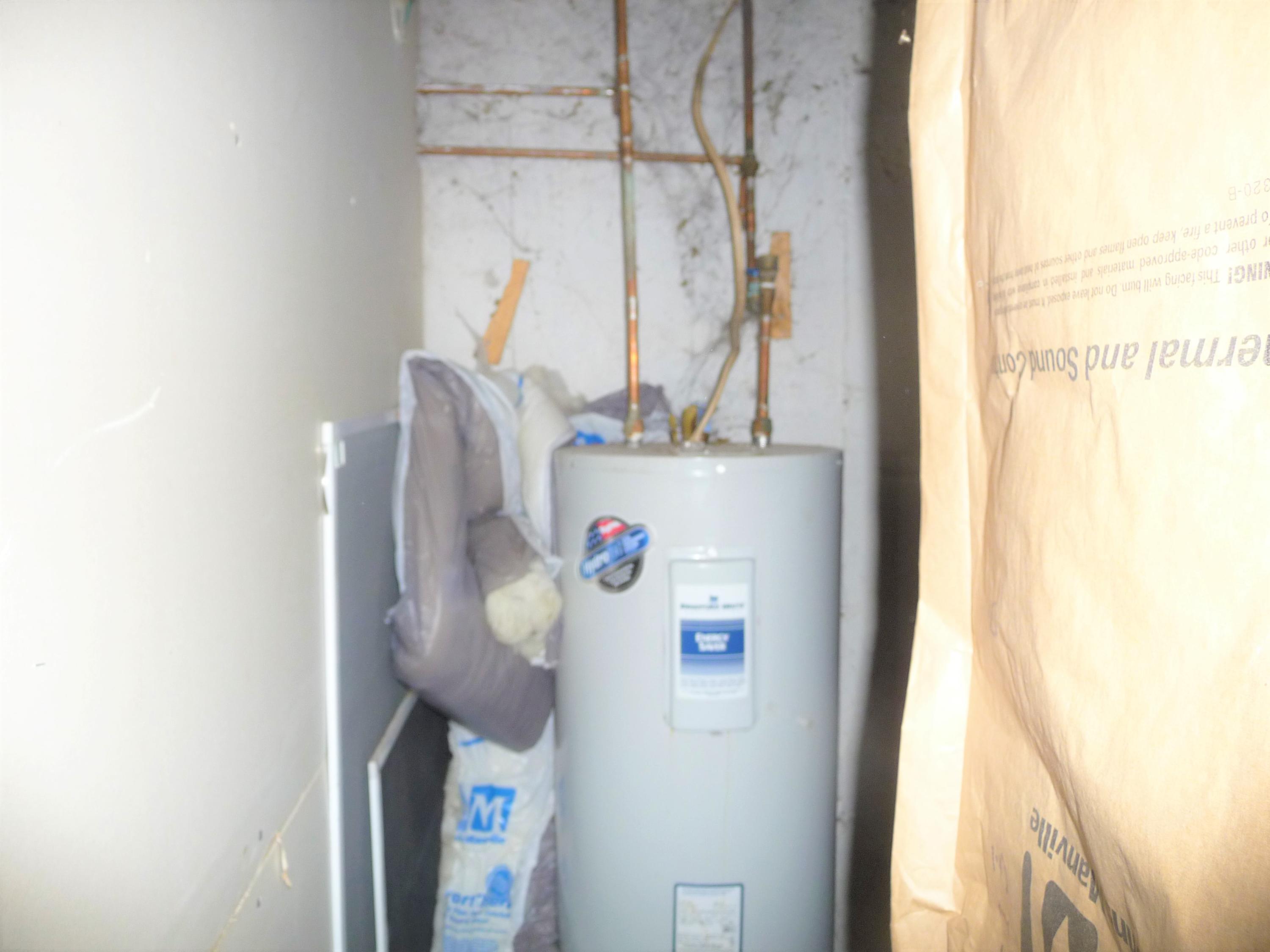 26 Mast Hill Road Saco, ME 04072 - Photo 31 of 34 26 Mast Hill Road Basement (27)