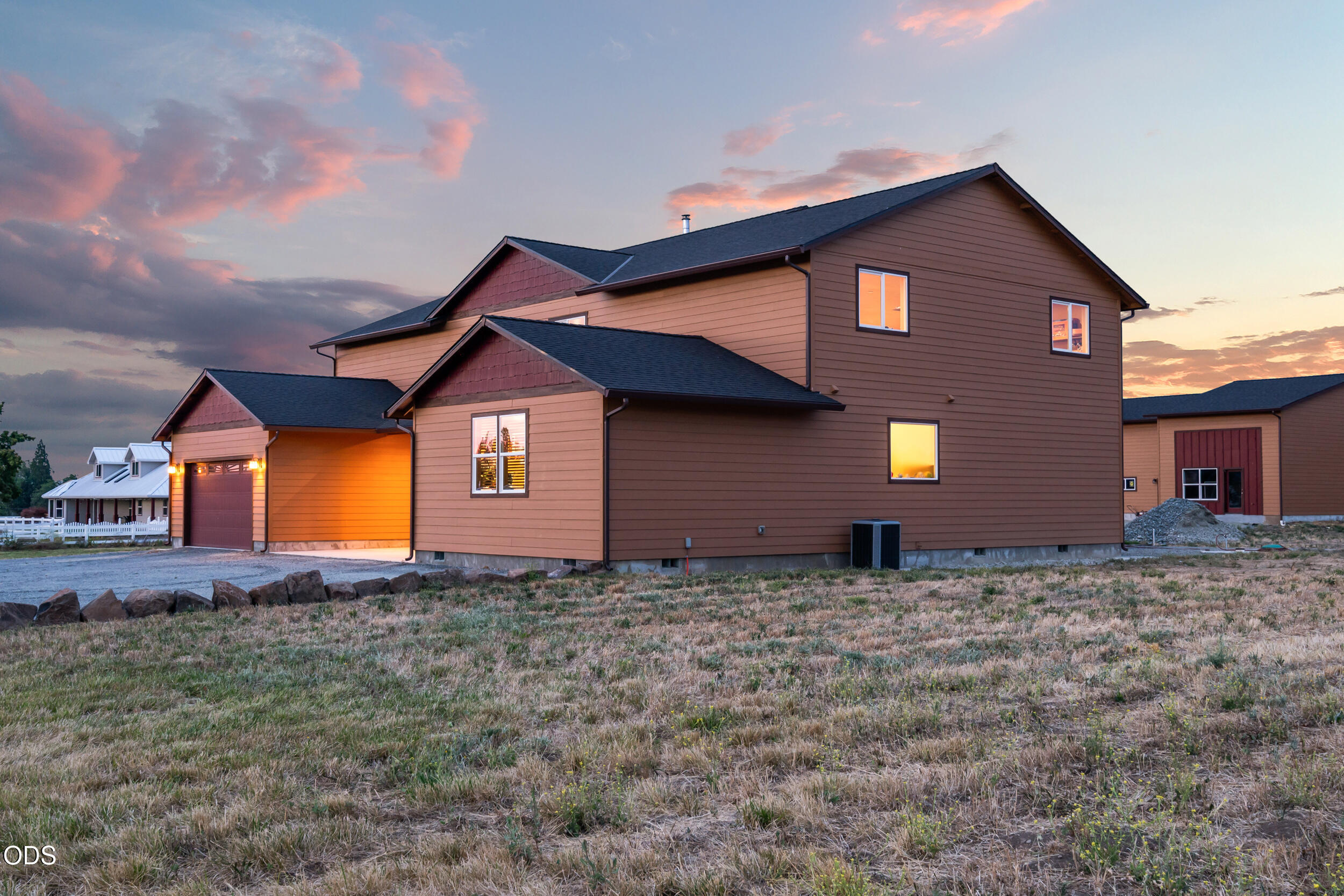 1213 Casino Road Medford, OR 97501 - Photo 7 of 77