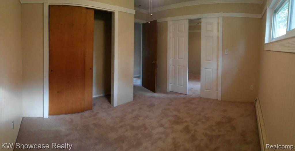 3190 Emmons Avenue Rochester, MI 48307 - Photo 17 of 27 3190-Emmons__INSIDE_MasterSPLIT_03.jpg