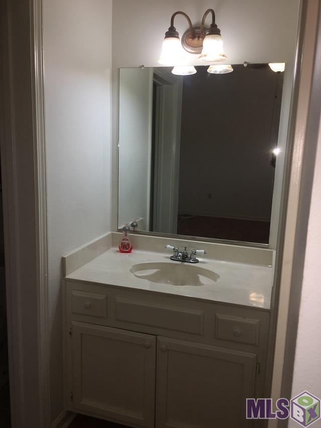 982 Ridgepoint Court, Unit 982 Baton Rouge, LA 70810 - Photo 31 of 41 Gallery Image 31