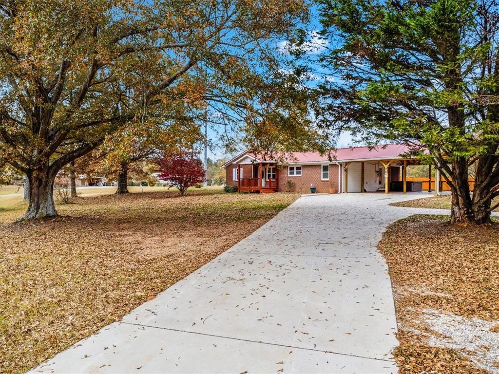 1115 Ila Road Commerce, GA 30530 - Photo 2 of 38