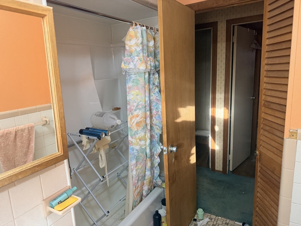 8 Molloy Road Georgetown, MA 01833 - Photo 13 of 16