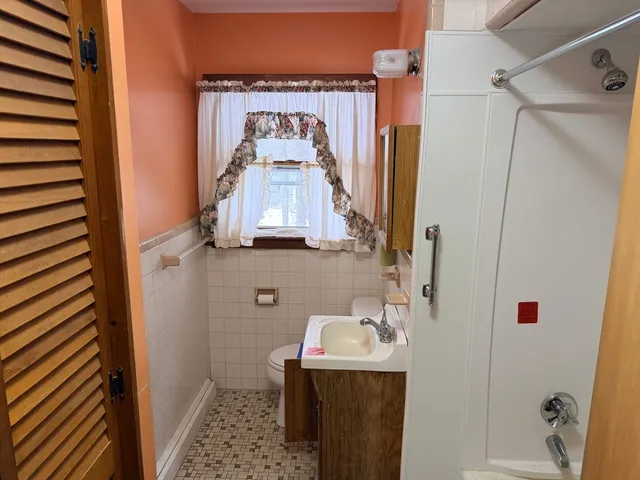 $437,000 | 8 Molloy Road, Georgetown, MA 01833