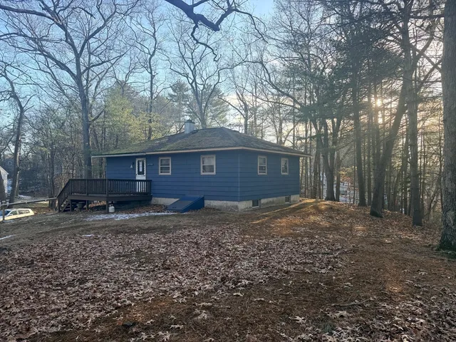 $460,000 | 8 Molloy Road, Georgetown, MA 01833
