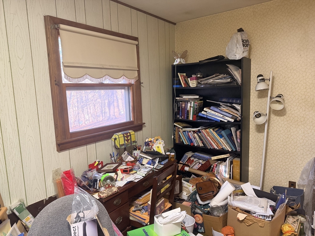 8 Molloy Road Georgetown, MA 01833 - Photo 8 of 16