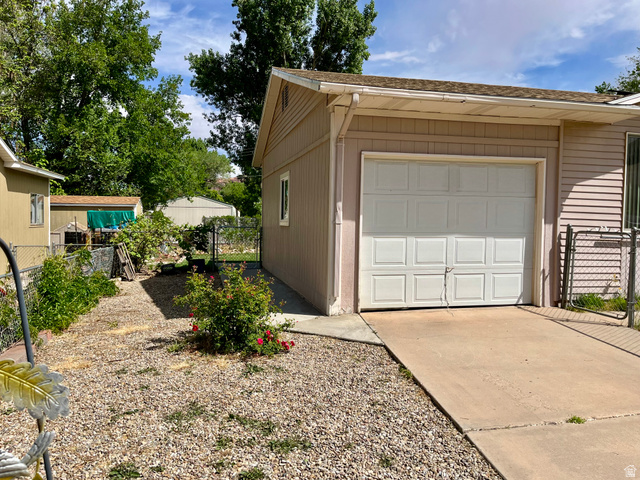 658 Bartlett Avenue Moab, UT 84532 - Photo 25 of 35
