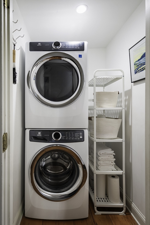 176 Hale Street Beverly, MA 01915 - Photo 12 of 41 a utility room with dryer and washer