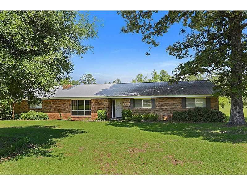 1310 Lowe Road Bogalusa, LA 70427 - Photo 1 of 9 Gallery Image 1