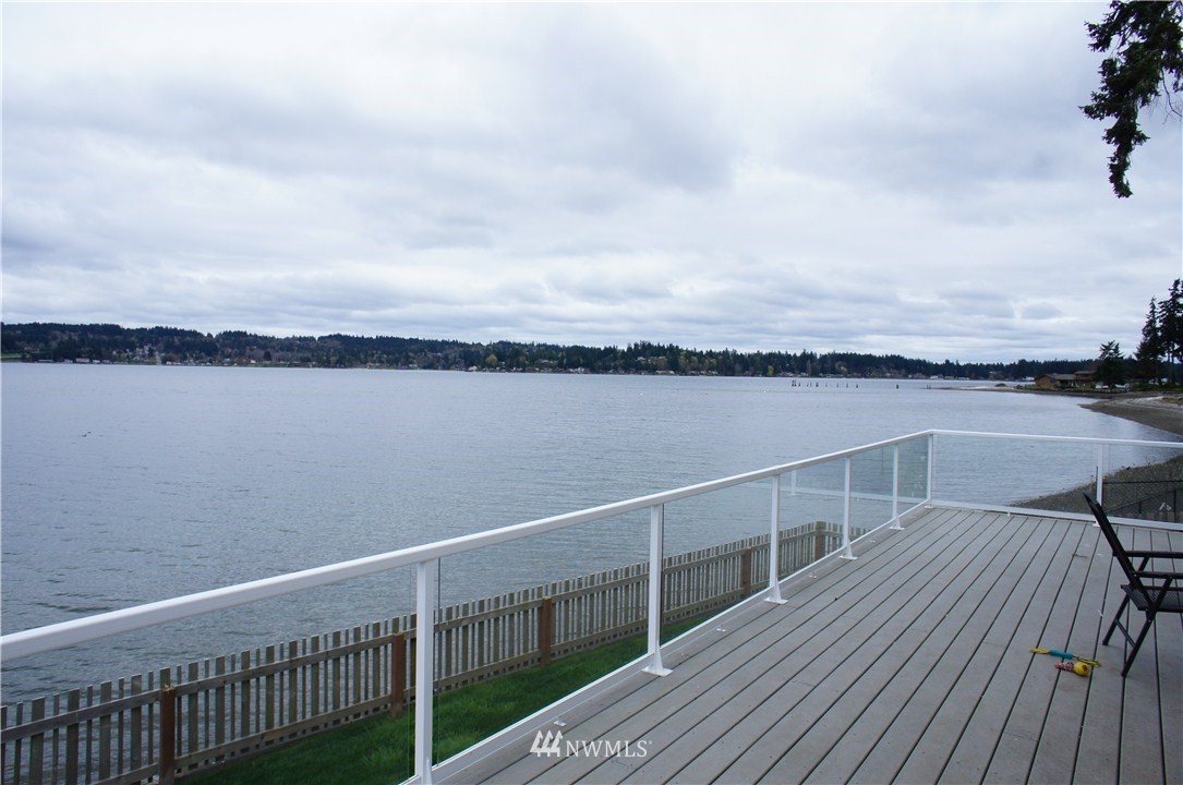 4181 Erlands Point Road Northwest Bremerton, WA 98312 - Photo 4 of 15 Gallery Image 4