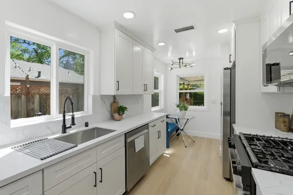 $2,198,000 | 577 Green Manor, Palo Alto, CA 94301