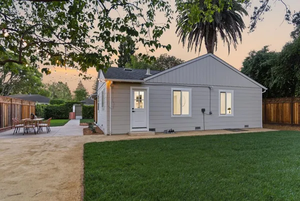 $2,198,000 | 577 Green Manor, Palo Alto, CA 94301