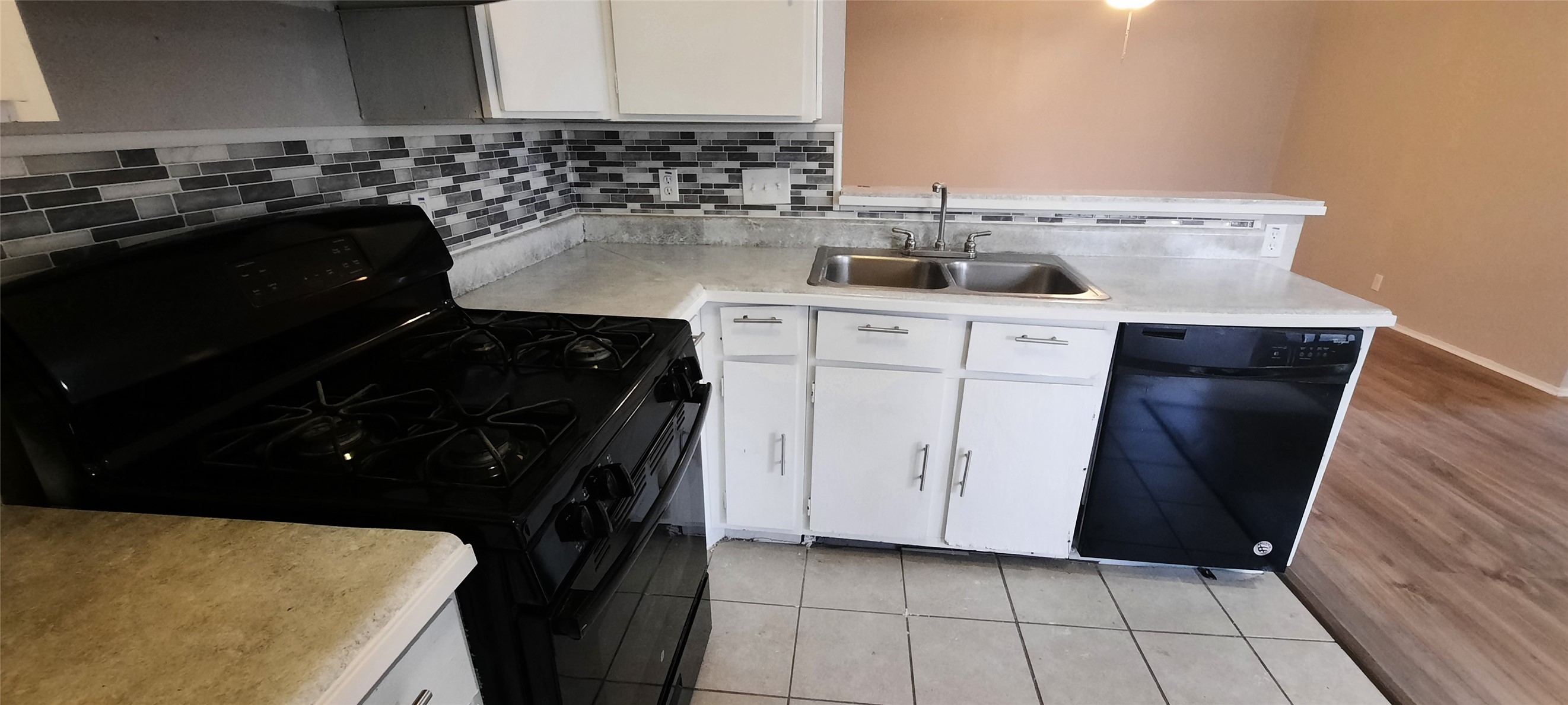 823 Taulbee Lane, Unit B Austin, TX 78757 - Photo 6 of 21