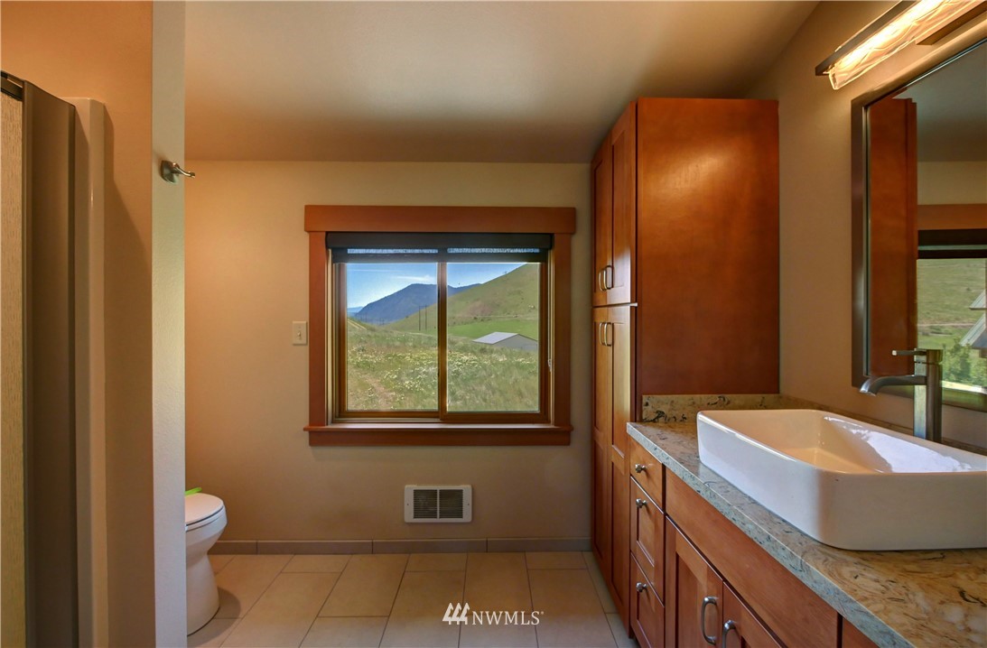 56 Bonner Lake Road Twisp, WA 98856 - Photo 38 of 40 Gallery Image 38