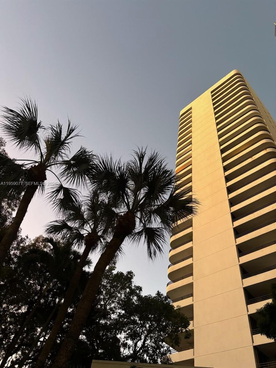 151 Southeast 15th Road, Unit 2001 Miami, FL 33129 - Photo 1 of 7