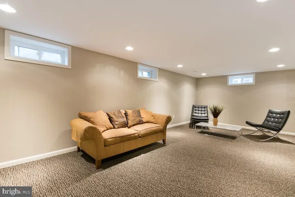 $5,800 | 1405 North George Mason Drive, Arlington, VA 22205