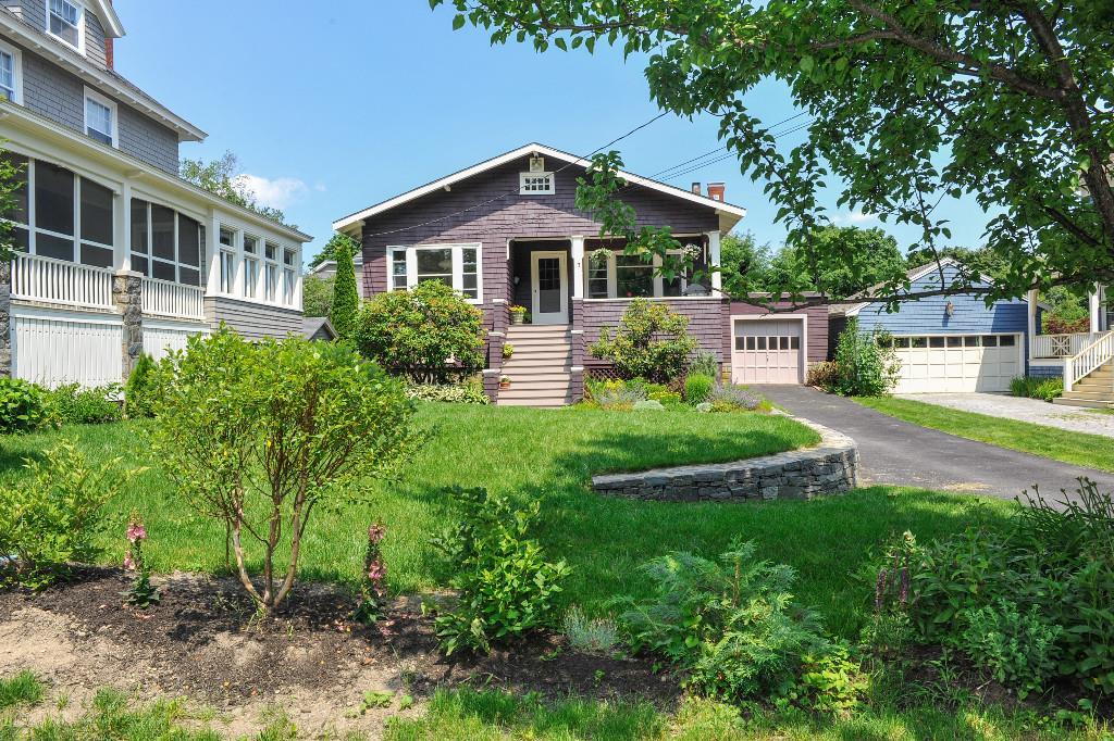 17 Ocean View Road Cape Elizabeth, ME 04107 - Photo 2 of 15 Photo