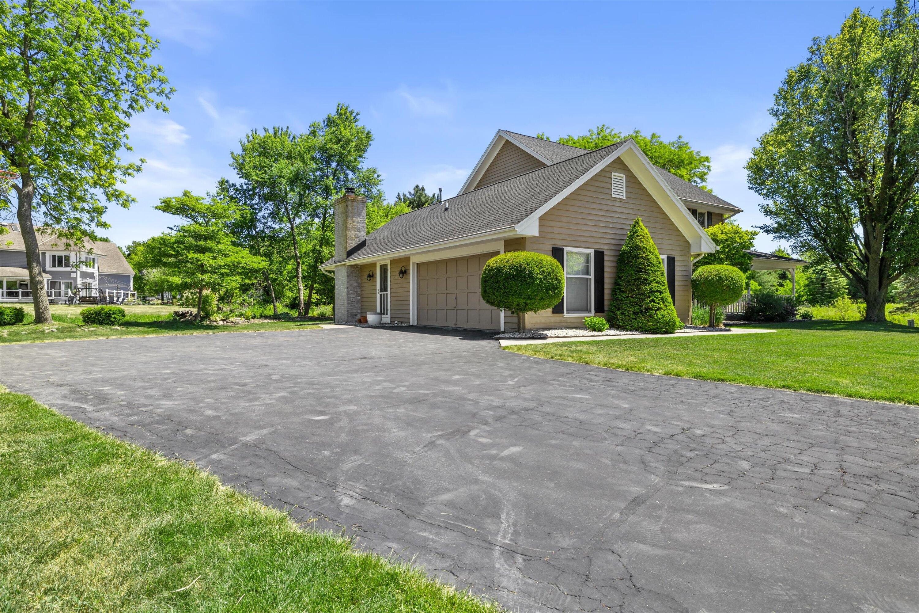 6501 Jessica Turn Caledonia, WI 53402 - Photo 65 of 66 Driveway Approach
