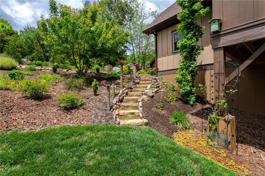87 Gibson Road Asheville, NC 28804 - Photo 31 of 34 Gallery Image 31