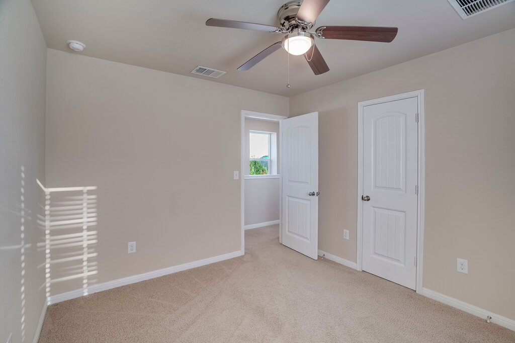 412 Cane River Road Pflugerville, TX 78660 - Photo 14 of 20 Gallery Image 14