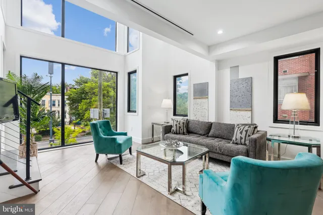 $1,235,000 | 304 K Street Northeast, Unit 2PH, Washington, DC 20002