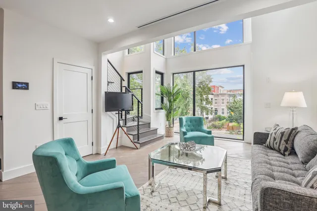 $1,235,000 | 304 K Street Northeast, Unit 2PH, Washington, DC 20002