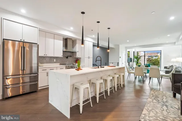 $1,235,000 | 304 K Street Northeast, Unit 2PH, Washington, DC 20002