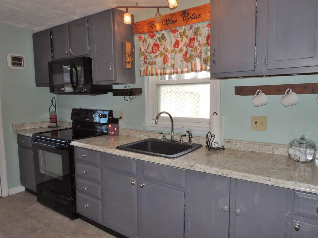 107 Thornton Road Bangor, ME 04401 - Photo 4 of 34 Photo