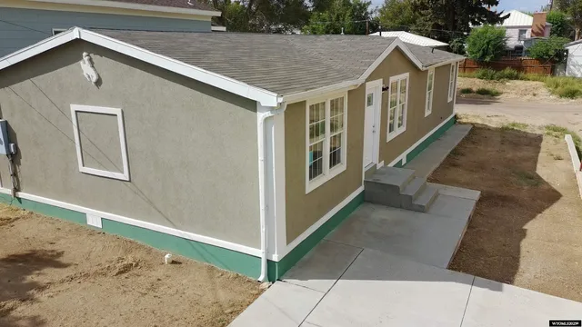 $184,533 | 220 Liberty Street, Rock Springs, WY 82901