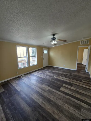 $184,533 | 220 Liberty Street, Rock Springs, WY 82901