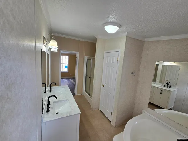 $184,533 | 220 Liberty Street, Rock Springs, WY 82901